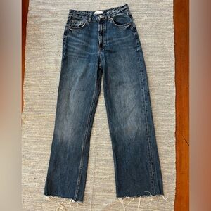 Zara Denim Wide Leg Raw Hem Medium Wash Jeans Size 6
